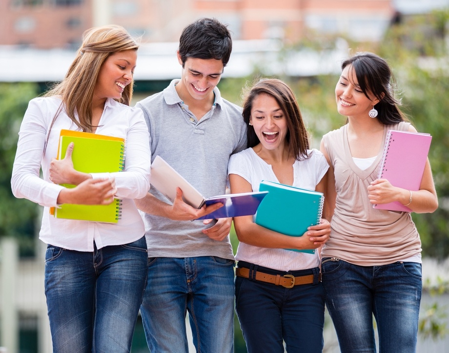 Los 5 beneficios de estudiar idiomas en el extranjero en la adolescencia